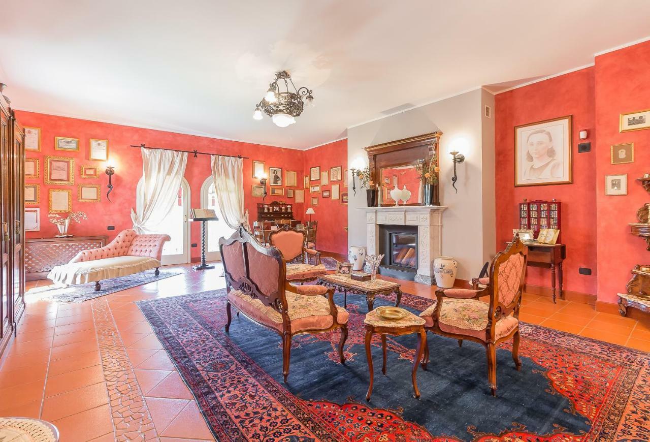 Tenuta Pian D'Attesio - Agriturismo Castelletto Soprano Bagian luar foto