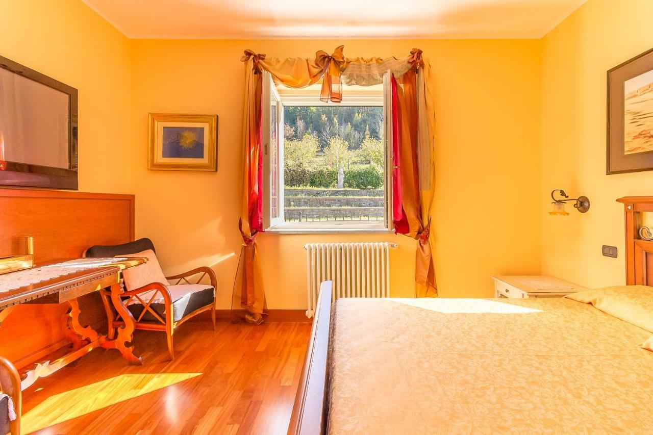 Tenuta Pian D'Attesio - Agriturismo Castelletto Soprano Bagian luar foto