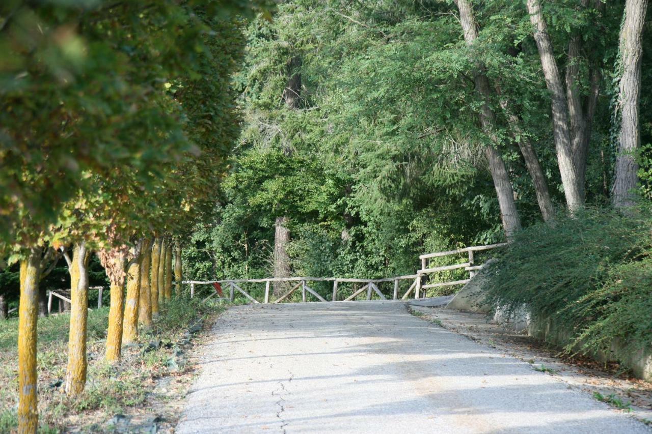 Tenuta Pian D'Attesio - Agriturismo Castelletto Soprano Bagian luar foto